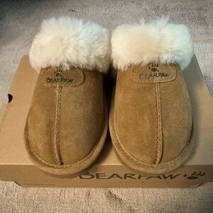 Bearpaw slippers women’s size 6